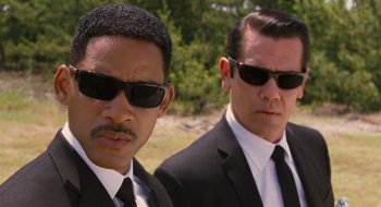    3 / Men in Black III (2012) BDRip